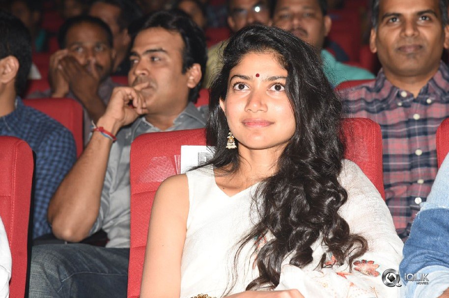 Padi-Padi-Leche-Manasu-Movie-Pre-Release-Event